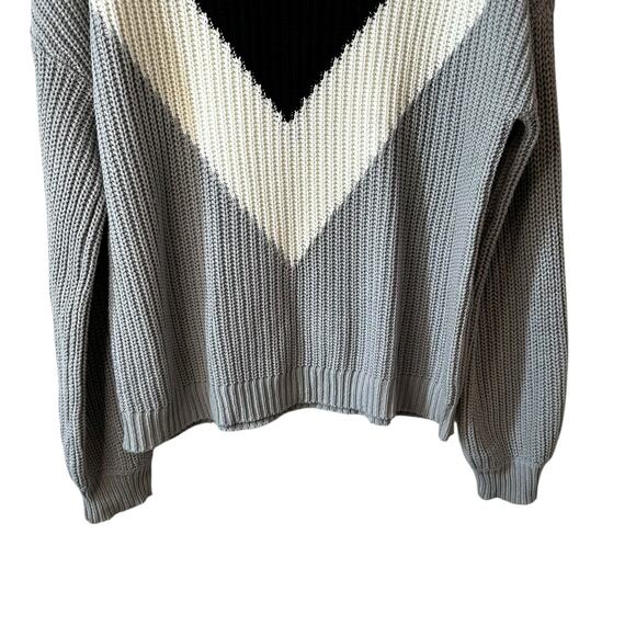 Time and Tru Chevron Pullover Knit Sweater Large 12-14 Gray Black White Cozy - Picture 6 of 12